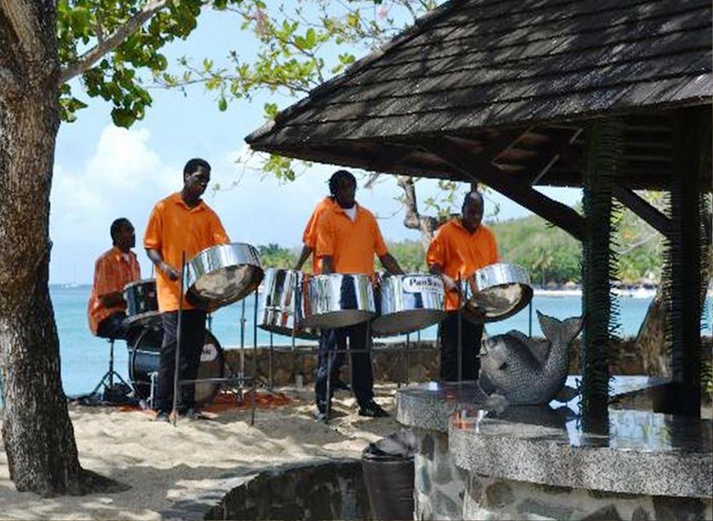 East Winds St. Lucia Hotel Gros Islet Exterior foto