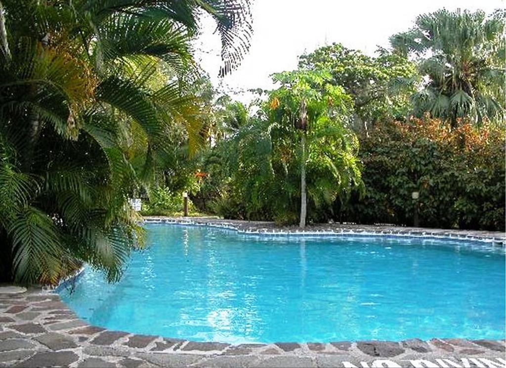 East Winds St. Lucia Hotel Gros Islet Exterior foto
